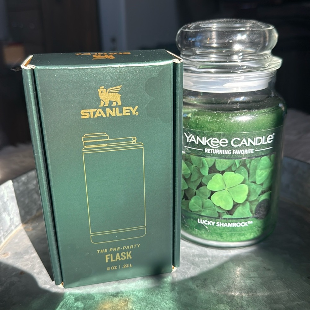 ☘️ Limited Edition Stanley FLASK ☘️ - Picture 2 of 8